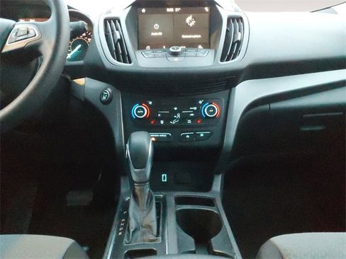 Used 2019 Ford Escape SE image 11
