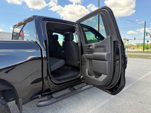 Used 2025 Chevrolet Silverado 1500 Custom Trail Boss AWD/4WD image 20