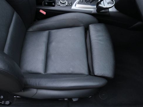 Used 2013 BMW 135i Convertible image 27