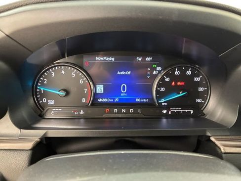 Used 2024 Ford Explorer Limited w/ Equipment Group 301A AWD/4WD image 25