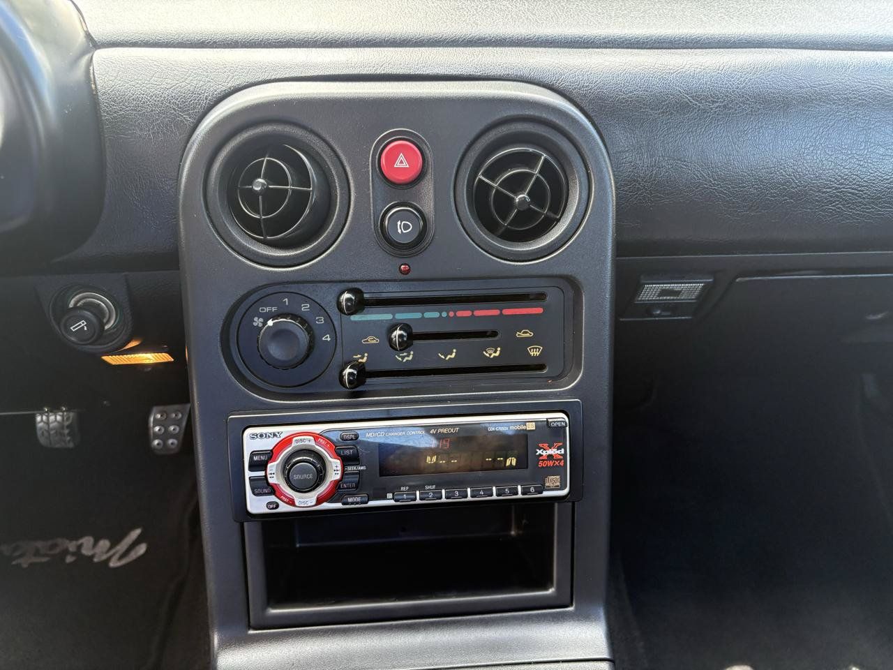 Used 1991 MAZDA MX-5 Miata RWD image 45