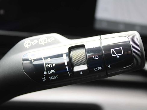 New 2025 Kia Carnival EX image 38