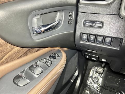 Used 2024 Nissan Murano Platinum w/ Cargo Package AWD/4WD image 26