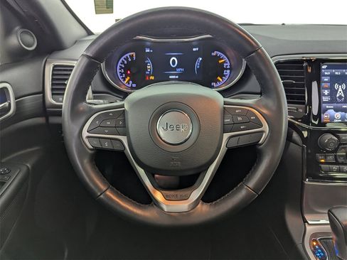 Used 2021 Jeep Grand Cherokee Laredo X image 17