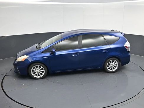 Used 2012 Toyota Prius V Five image 42