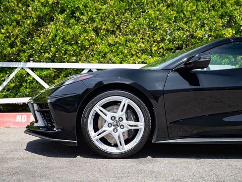 Used 2021 Chevrolet Corvette Stingray Preferred Cpe w/ Z51 Performance Package RWD image 5