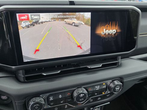 New 2026 Jeep Wrangler Unlimited Sahara AWD/4WD image 10