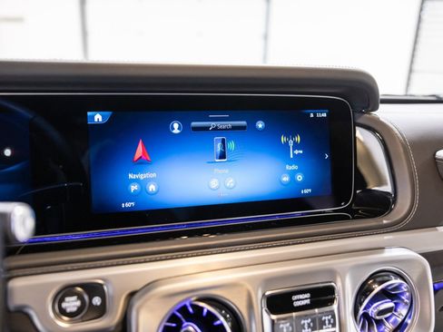 Used 2025 Mercedes-Benz G 63 AMG 4MATIC image 35