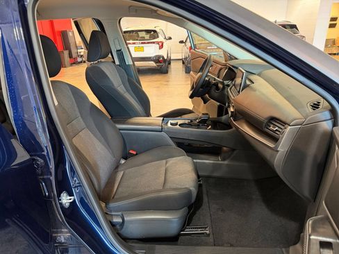 Used 2026 Nissan Rogue SV AWD/4WD image 37