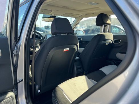 New 2026 Hyundai Venue SEL image 15