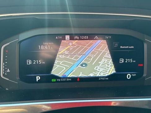 Used 2024 Volkswagen Tiguan SEL R-Line image 11