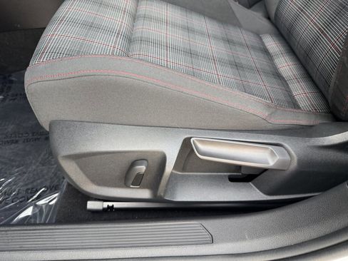 Used 2024 Volkswagen GTI S image 31