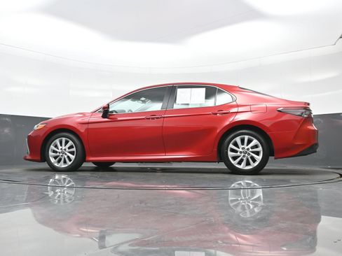 Used 2023 Toyota Camry LE FWD image 27
