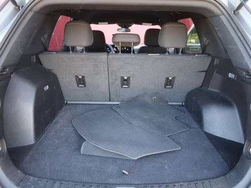 Used 2025 Chevrolet Equinox LT FWD image 17