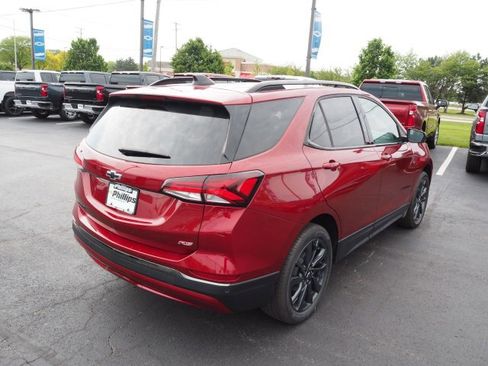 New 2022 Chevrolet Equinox RS w/ LPO, Floor Liner Package image 5