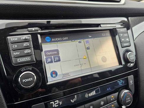 Used 2016 Nissan Rogue SL w/ SL Premium Package image 34