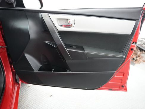 Used 2019 Toyota Corolla LE w/ Carpet Mat Package (TMS) image 43
