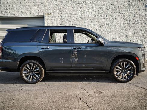 Used 2021 Cadillac Escalade Sport w/ Driver Assist Tech Package AWD/4WD image 17