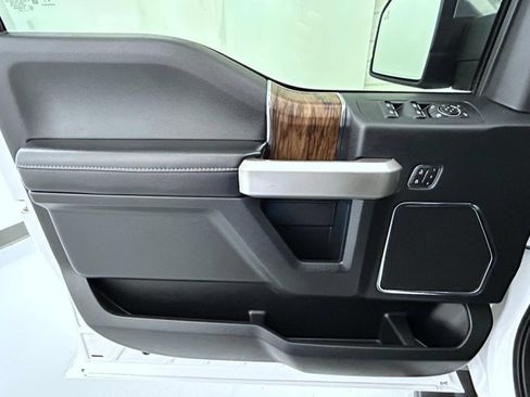 Used 2020 Ford F150 Lariat w/ Equipment Group 502A Luxury AWD/4WD image 9