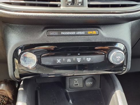 Used 2025 Ford Escape ST-Line Elite AWD/4WD image 20
