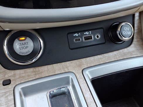 Used 2020 Nissan Murano SV image 27