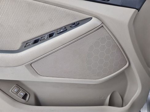 Used 2013 Kia Optima LX w/ Hybrid Convenience Pkg image 30