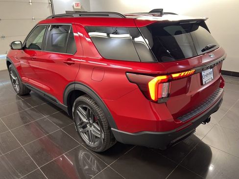 New 2026 Ford Explorer ST-Line AWD/4WD image 4
