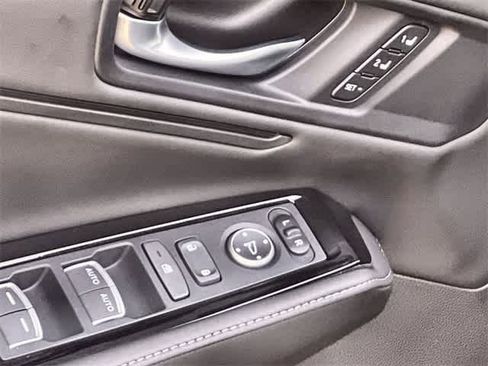 Certified 2025 Honda Accord Touring image 30