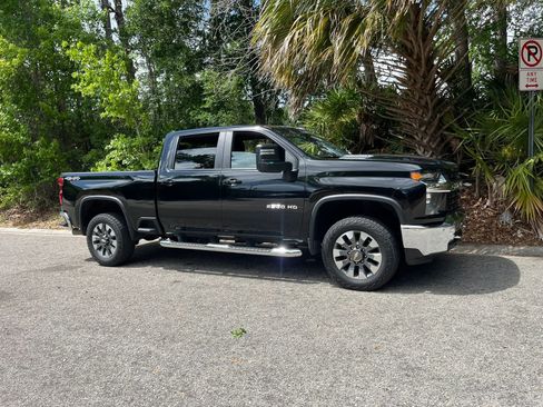 Used 2021 Chevrolet Silverado 2500 LT w/ All Star Edition AWD/4WD image 3