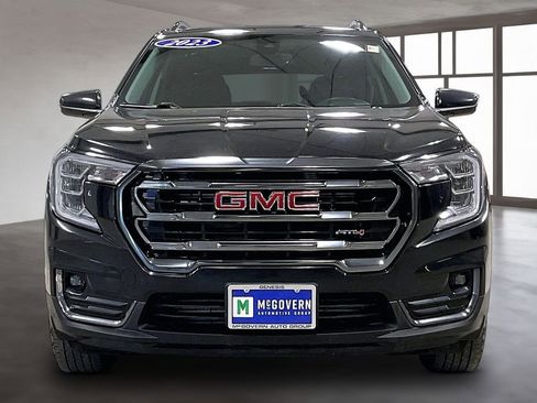 Used 2023 GMC Terrain AT4 AWD/4WD image 2