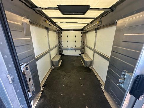 Used 2024 Chevrolet Brightdrop 600 w/ Commercial Equipment Package AWD/4WD image 15