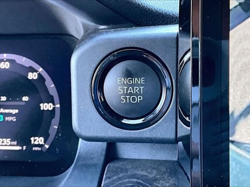 Used 2024 Toyota Tacoma Limited w/ Limited Package (LT) AWD/4WD image 33