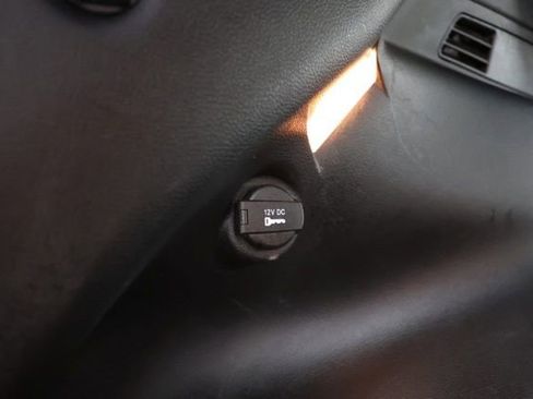 Used 2023 Jeep Compass Limited w/ Sun and Sound Group AWD/4WD image 39