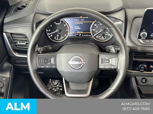 Used 2025 Nissan Rogue SV image 27