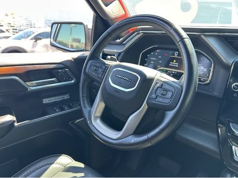 Used 2024 GMC Sierra 1500 Denali AWD/4WD image 8