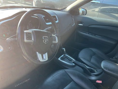 Used 2011 Dodge Avenger Lux image 7