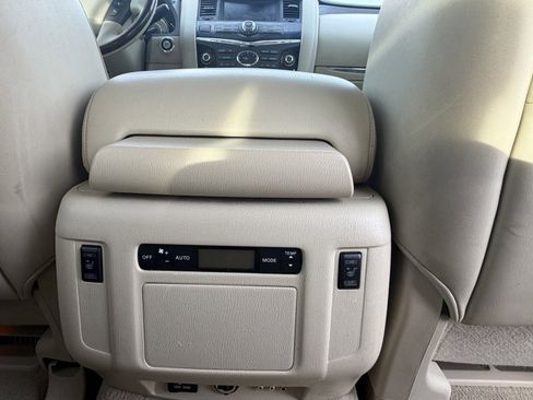 Used 2014 INFINITI QX80 2WD w/ Deluxe Touring Package image 15