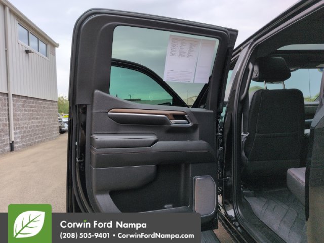 Used 2024 Chevrolet Silverado 1500 High Country AWD/4WD image 24
