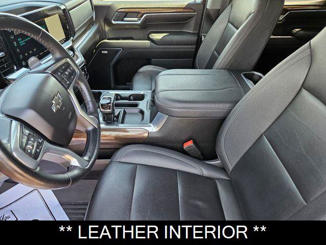 Used 2023 Chevrolet Silverado 1500 RST AWD/4WD image 4