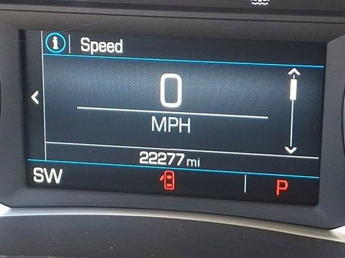 Used 2024 GMC Terrain SLE image 24