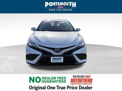 Used 2023 Toyota Camry SE image 9