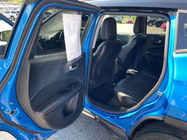 Used 2018 Jeep Compass Trailhawk w/ Navigation Group AWD/4WD image 21