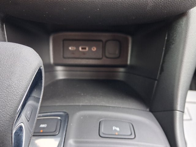 Used 2024 Chevrolet Equinox LT AWD/4WD image 6