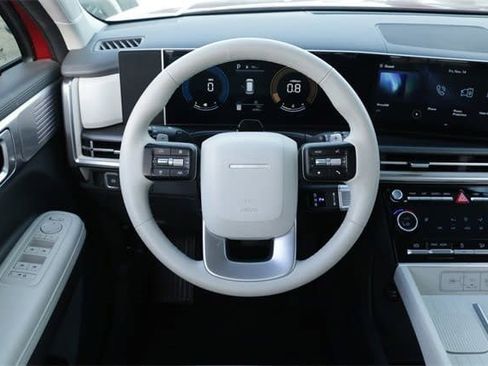 Certified 2025 Hyundai Santa Fe SEL image 27