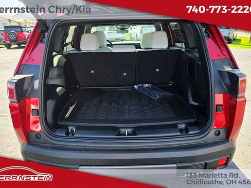 New 2026 Jeep Cherokee Overland w/ Advanced Pro Tech Group AWD/4WD image 23