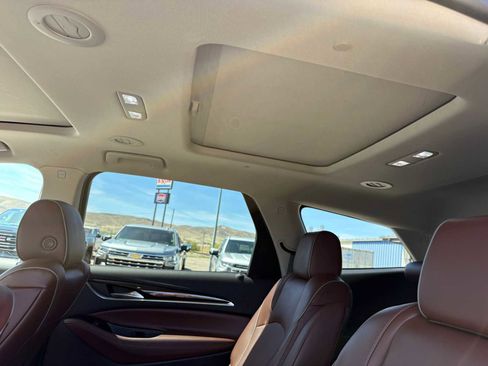 Used 2019 Buick Enclave Avenir w/ Avenir Technology Package AWD/4WD image 34