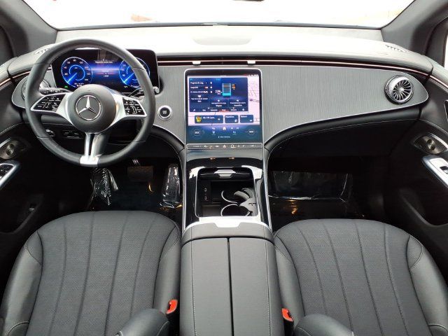Used 2025 Mercedes-Benz EQE 350+ 4MATIC SUV image 4