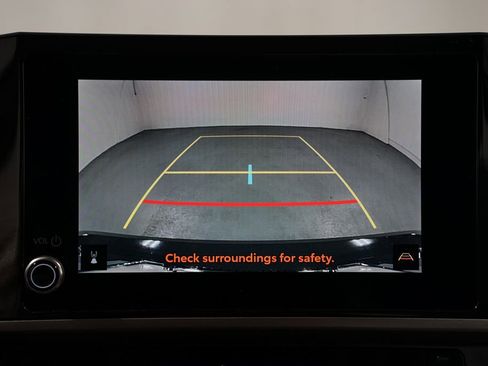 Used 2025 Toyota Camry LE image 19