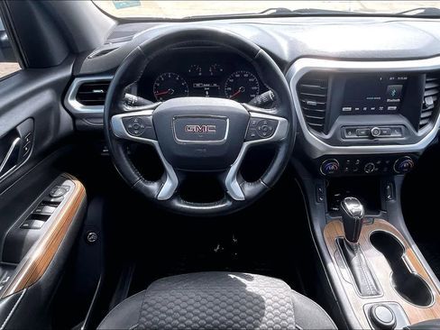 Used 2018 GMC Acadia SLE FWD image 13