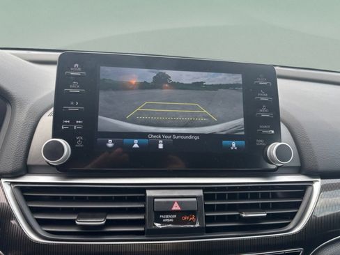 Used 2021 Honda Accord Sport image 12